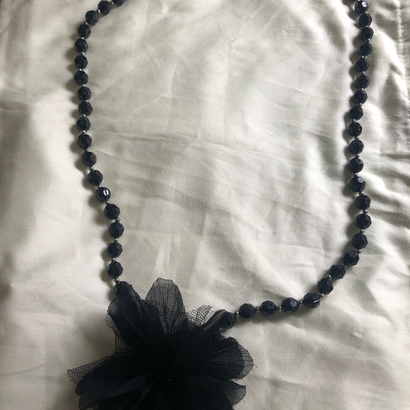 Multiple necklaces - Picture 8 of 8